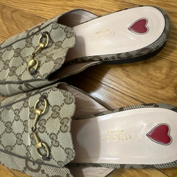 Gucci Slides with gold horse-bit - Picture 3 of 4